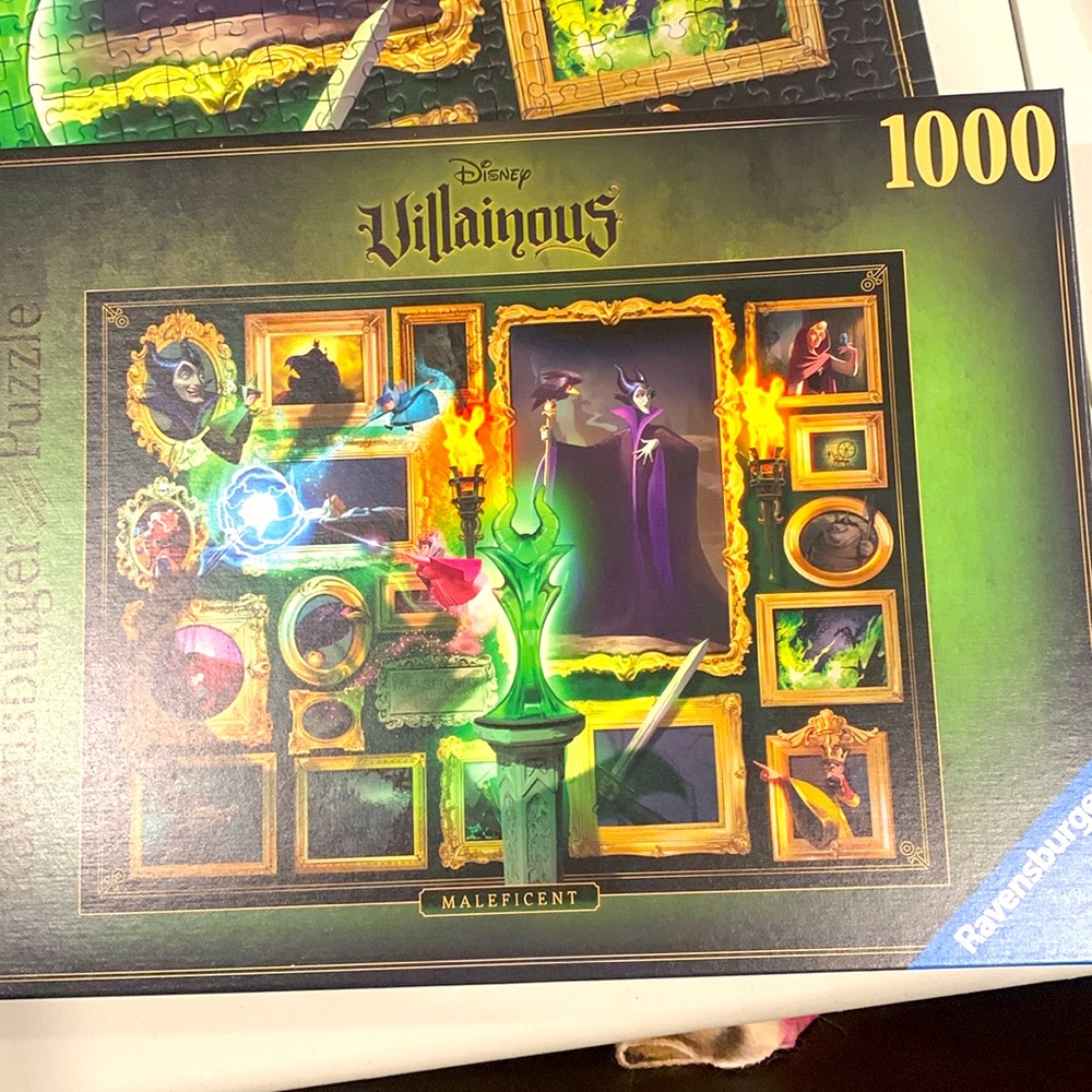 Jigsaw puzzle Ravensburger 1000 pc Disney Villainous